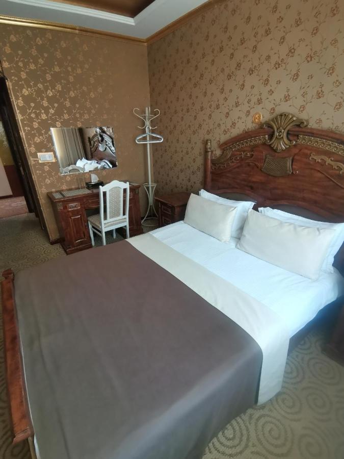 Altyn Adam Hotel 彼得罗巴甫洛夫斯克 外观 照片