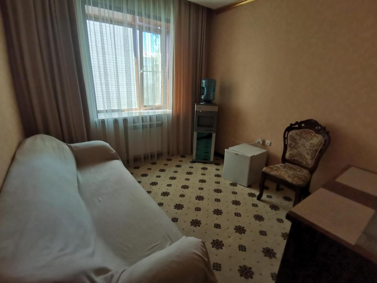 Altyn Adam Hotel 彼得罗巴甫洛夫斯克 外观 照片