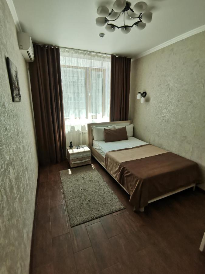 Altyn Adam Hotel 彼得罗巴甫洛夫斯克 外观 照片