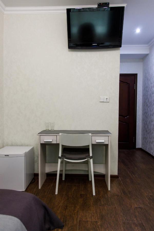 Altyn Adam Hotel 彼得罗巴甫洛夫斯克 外观 照片
